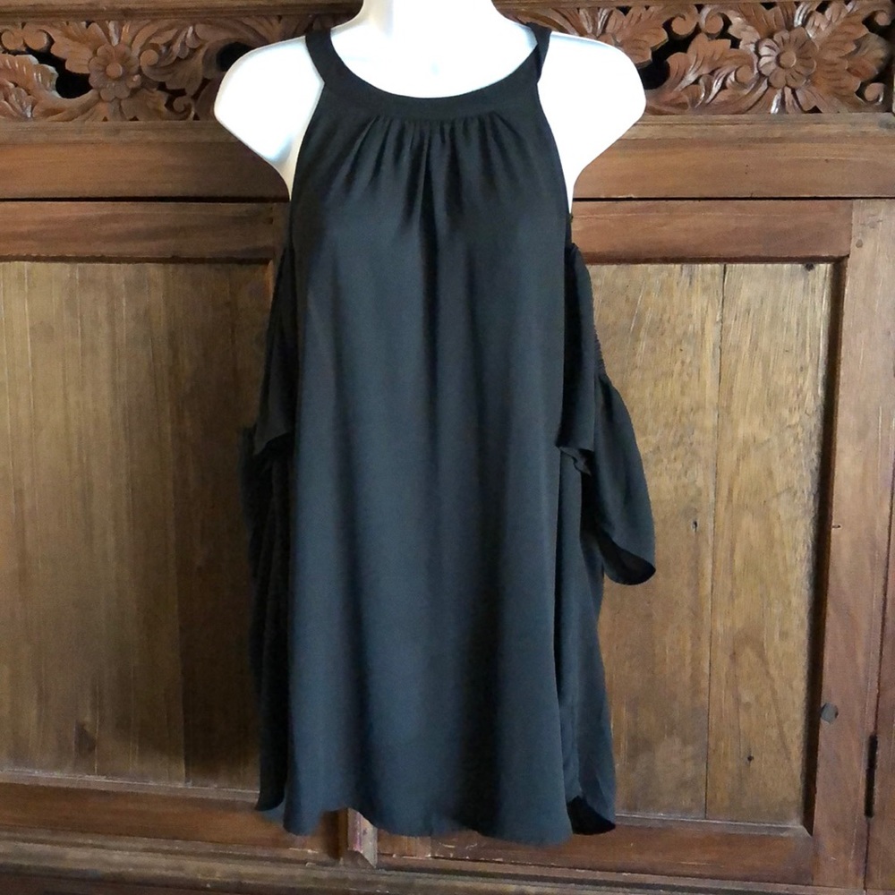 Cold shoulder dressy Torrid top size 3